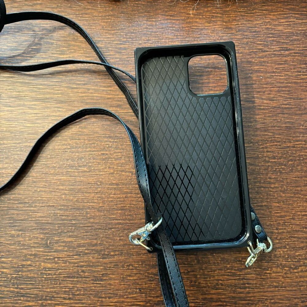 iPhone 12 Pro Wallet Case - Picture 4 of 4
